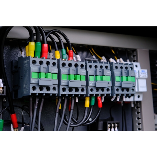 Kompresor śrubowy 3w1 11kW | 1500L/min | Zbiornik 500L i Osuszacz